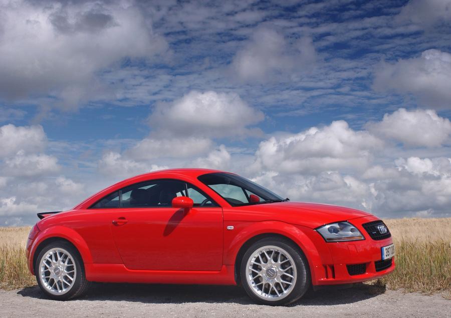  Audi TT Coupe (8N) 2003 года  (фото 21 из 31)